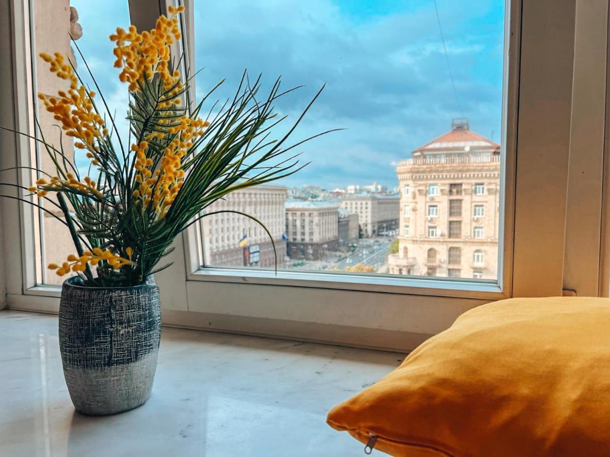 Apartments Rentals Ukraine On Kreshchatik Kiev Esterno foto