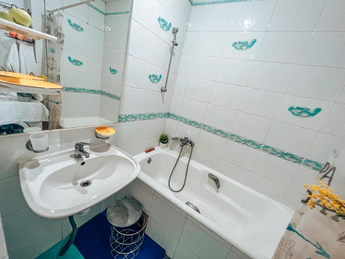 Apartments Rentals Ukraine On Kreshchatik Kiev Esterno foto