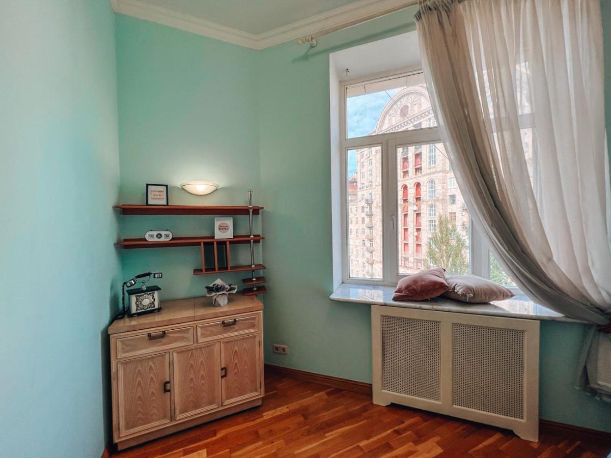 Apartments Rentals Ukraine On Kreshchatik Kiev Esterno foto