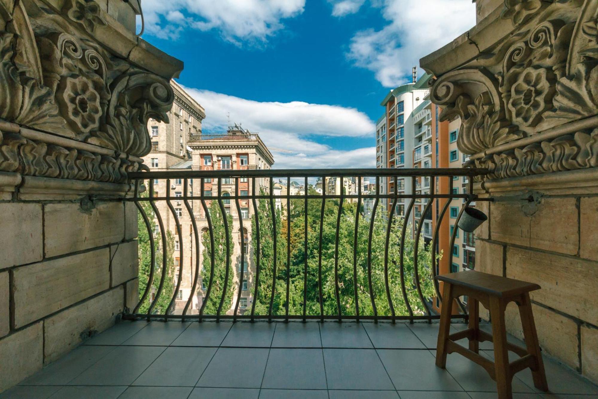 Apartments Rentals Ukraine On Kreshchatik Kiev Esterno foto