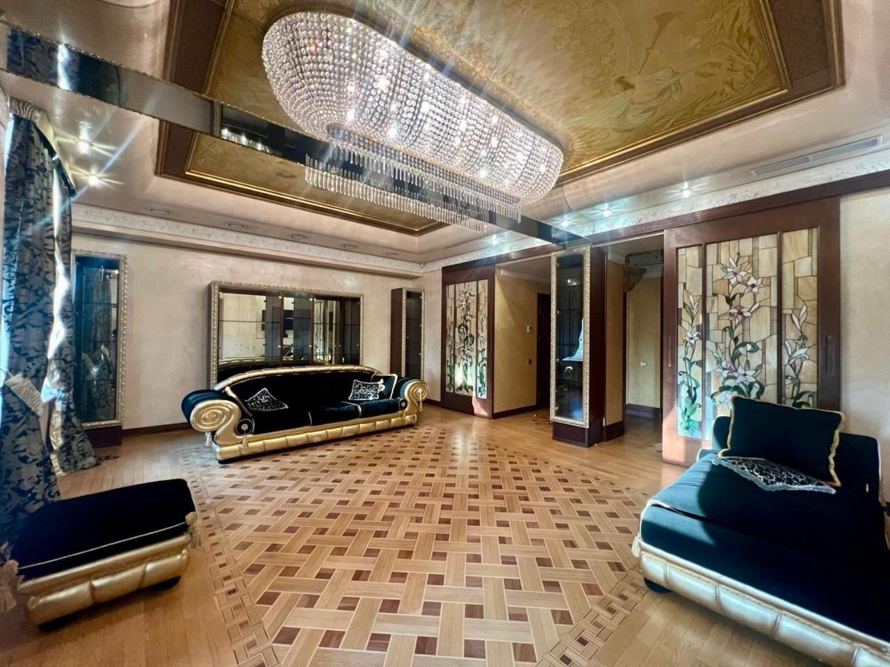 Apartments Rentals Ukraine On Kreshchatik Kiev Esterno foto